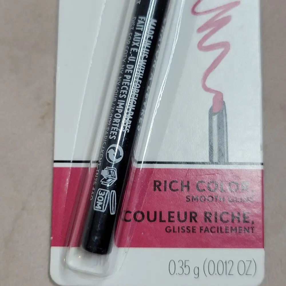 Covergirl Exhibitionist Lip Liner Garnet Red 225✨️BRAND NEW IN PACKAGE CARDED